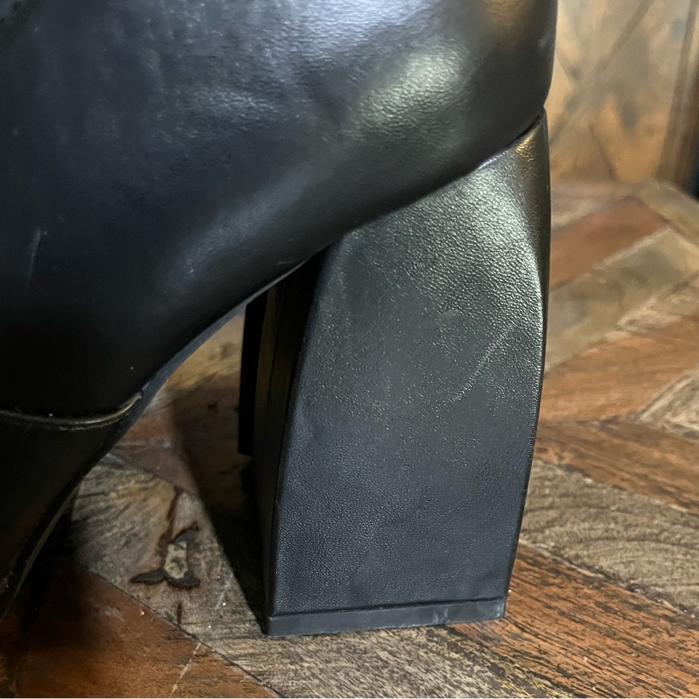 Princess Polly Black Heeled Boots with Chunky Heel size 10 . New - Picture 4 of 6